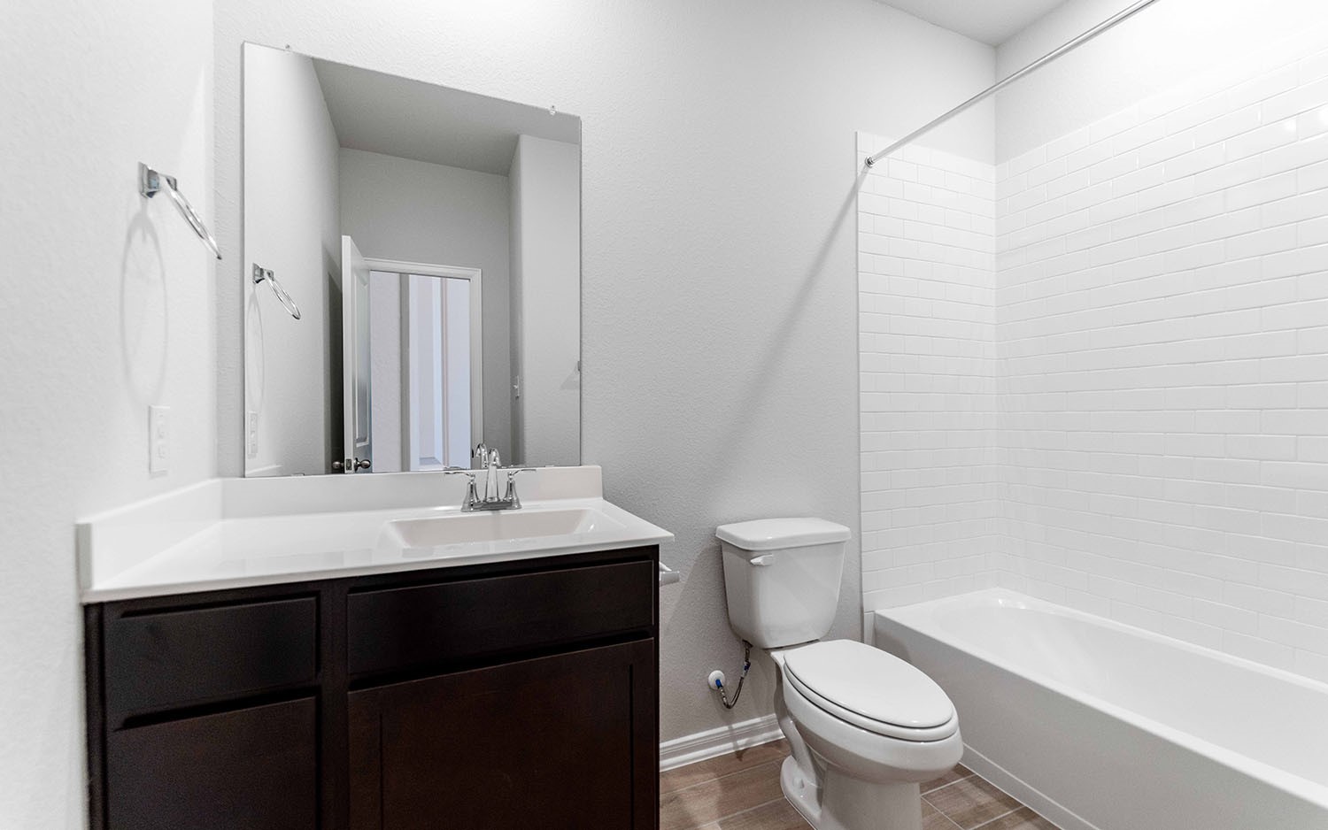 2822 Peridot Drive Property Photo 3