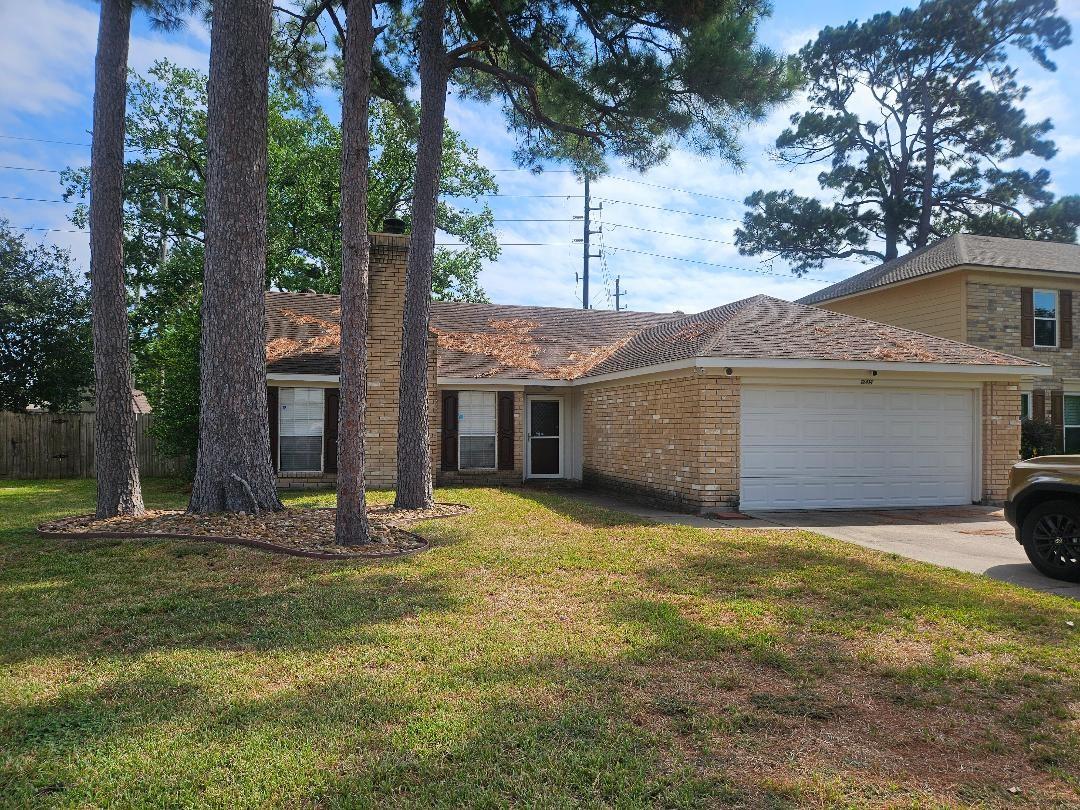 12414 Bent Pine Drive Property Photo 2