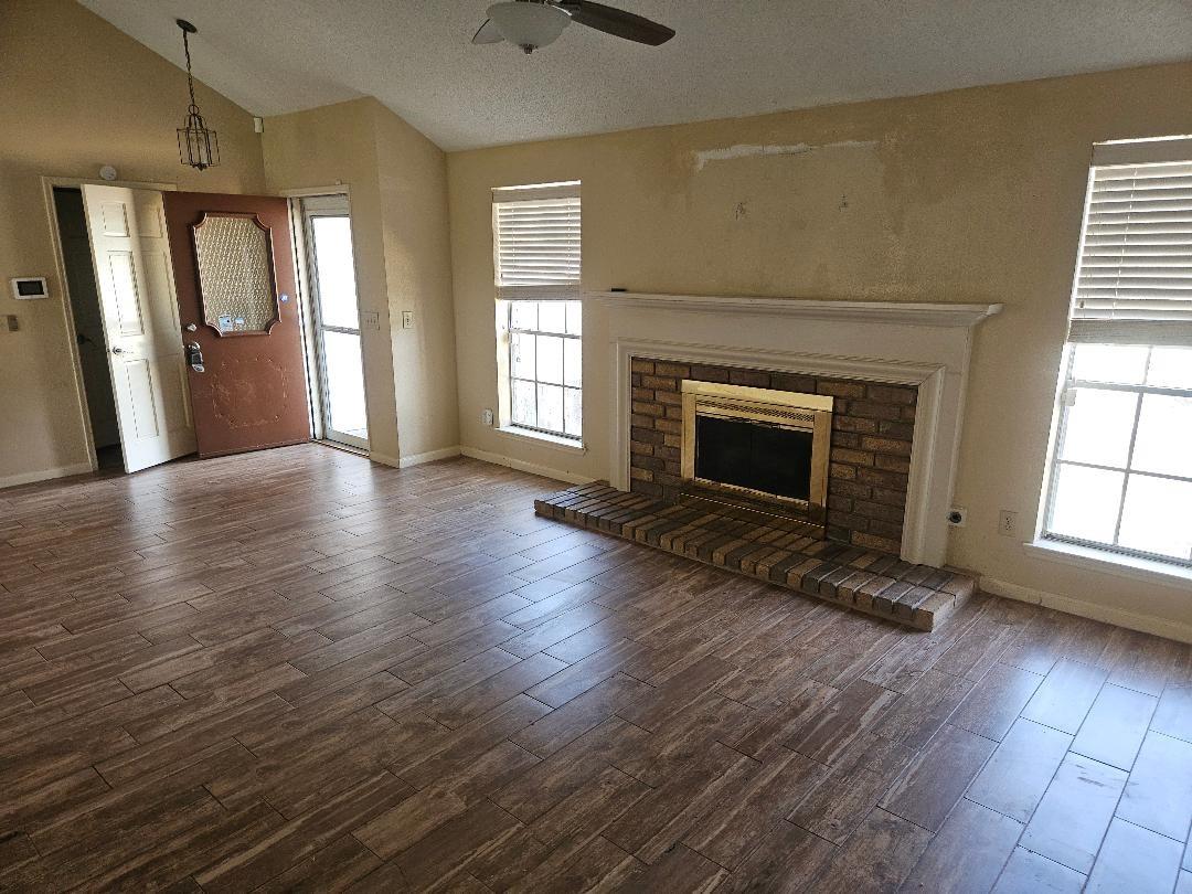 12414 Bent Pine Drive Property Photo 4