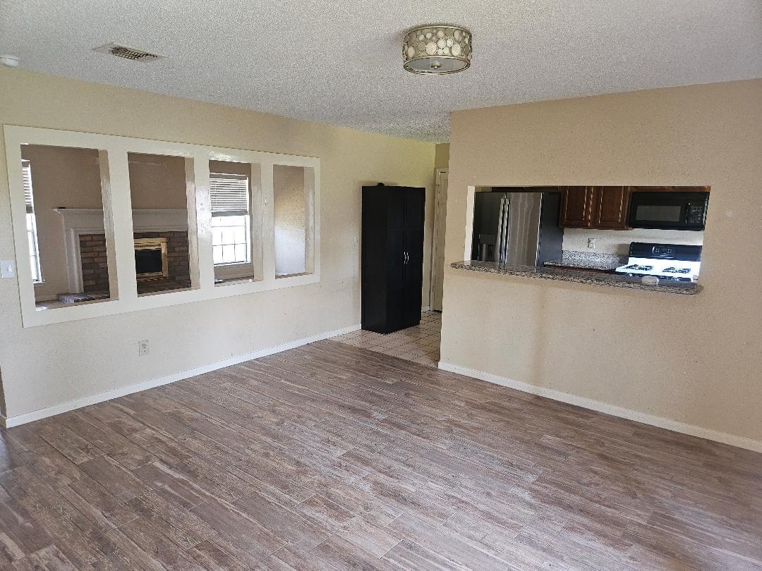 12414 Bent Pine Drive Property Photo 10