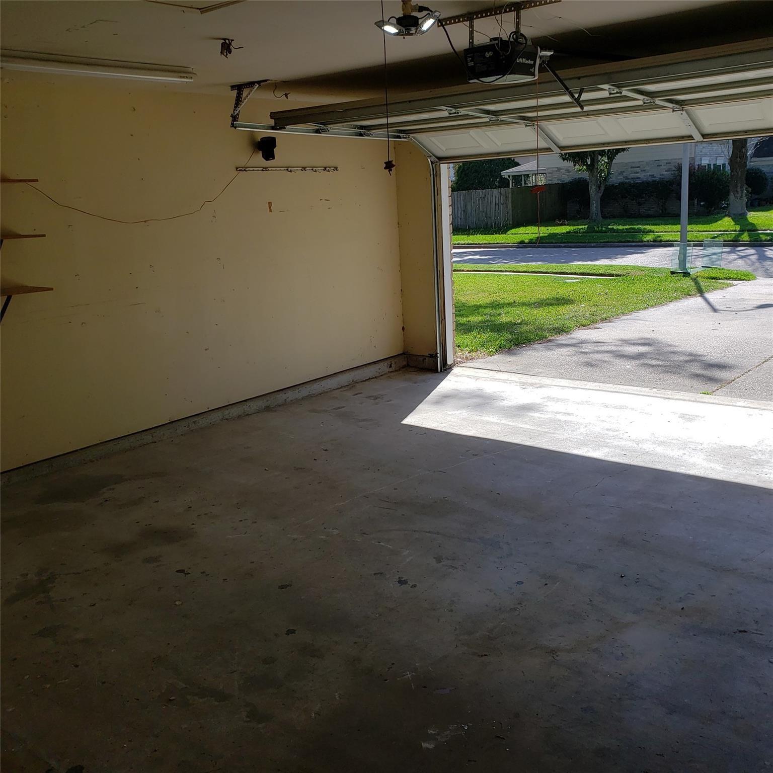 12414 Bent Pine Drive Property Photo 18