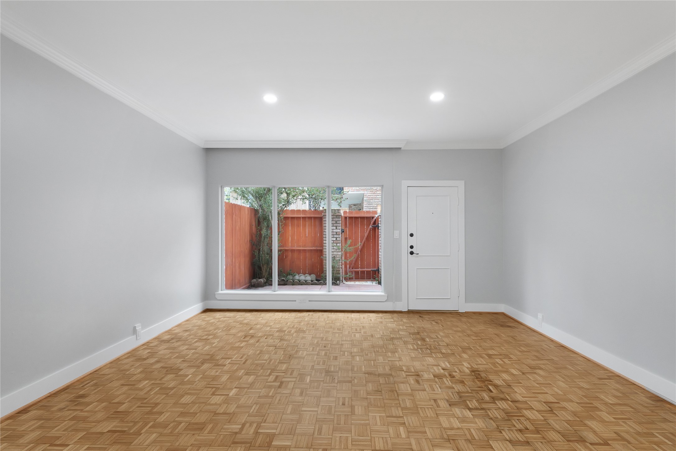 7929 Woodway Drive 4 Property Photo 11