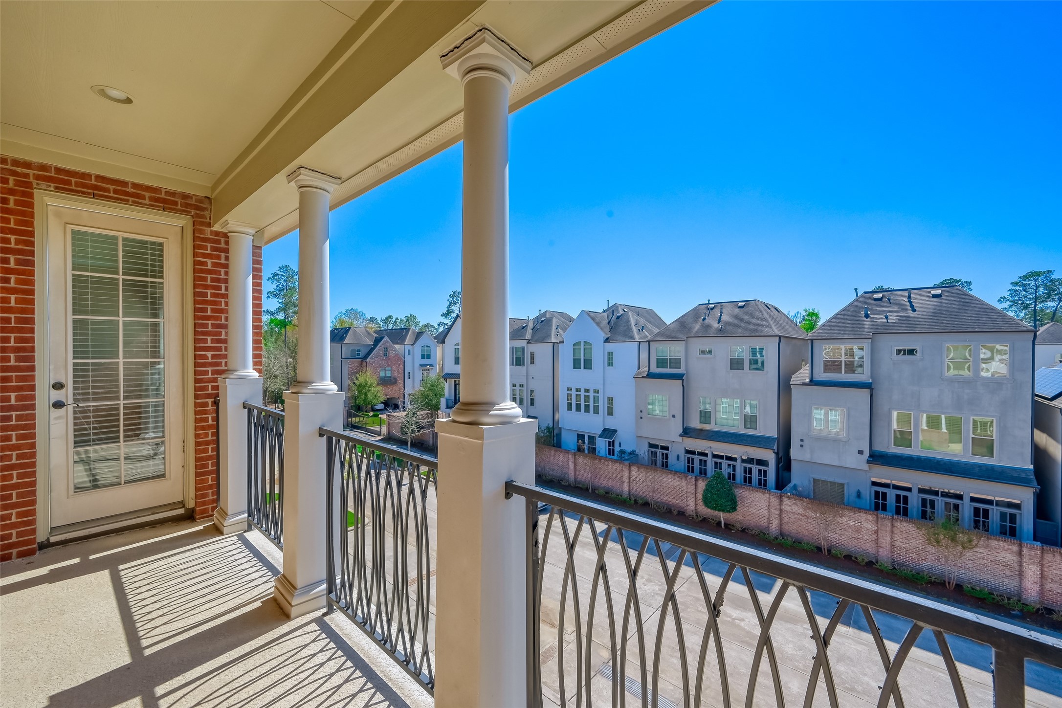 74 Shell Port Square Property Photo 1