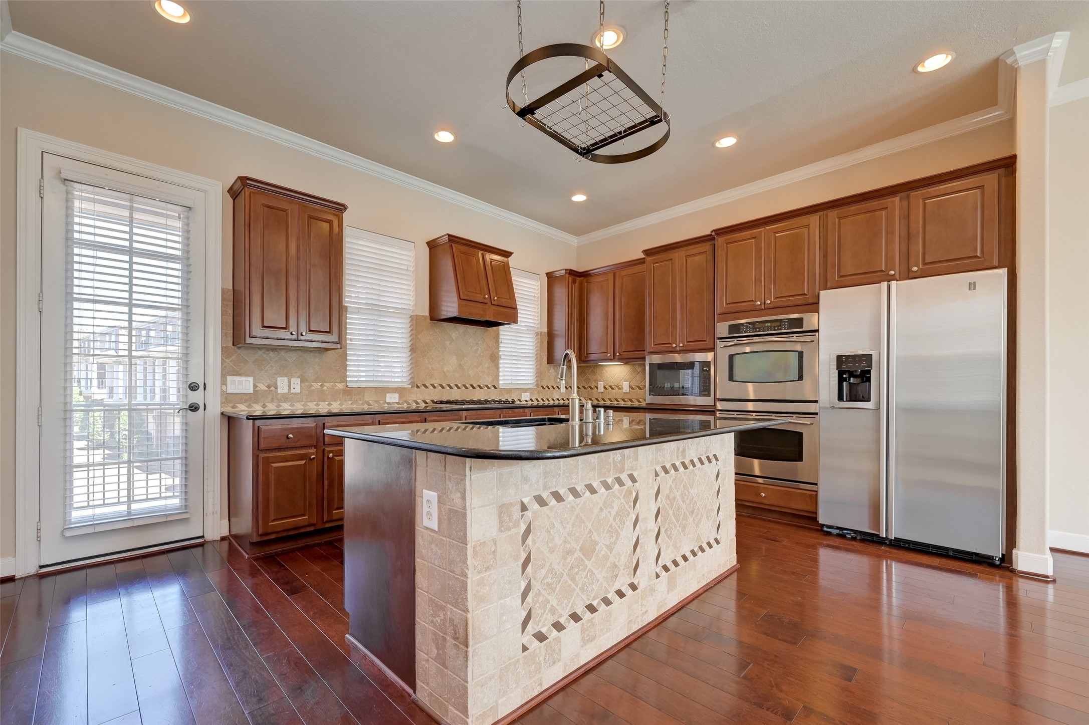 74 Shell Port Square Property Photo 21