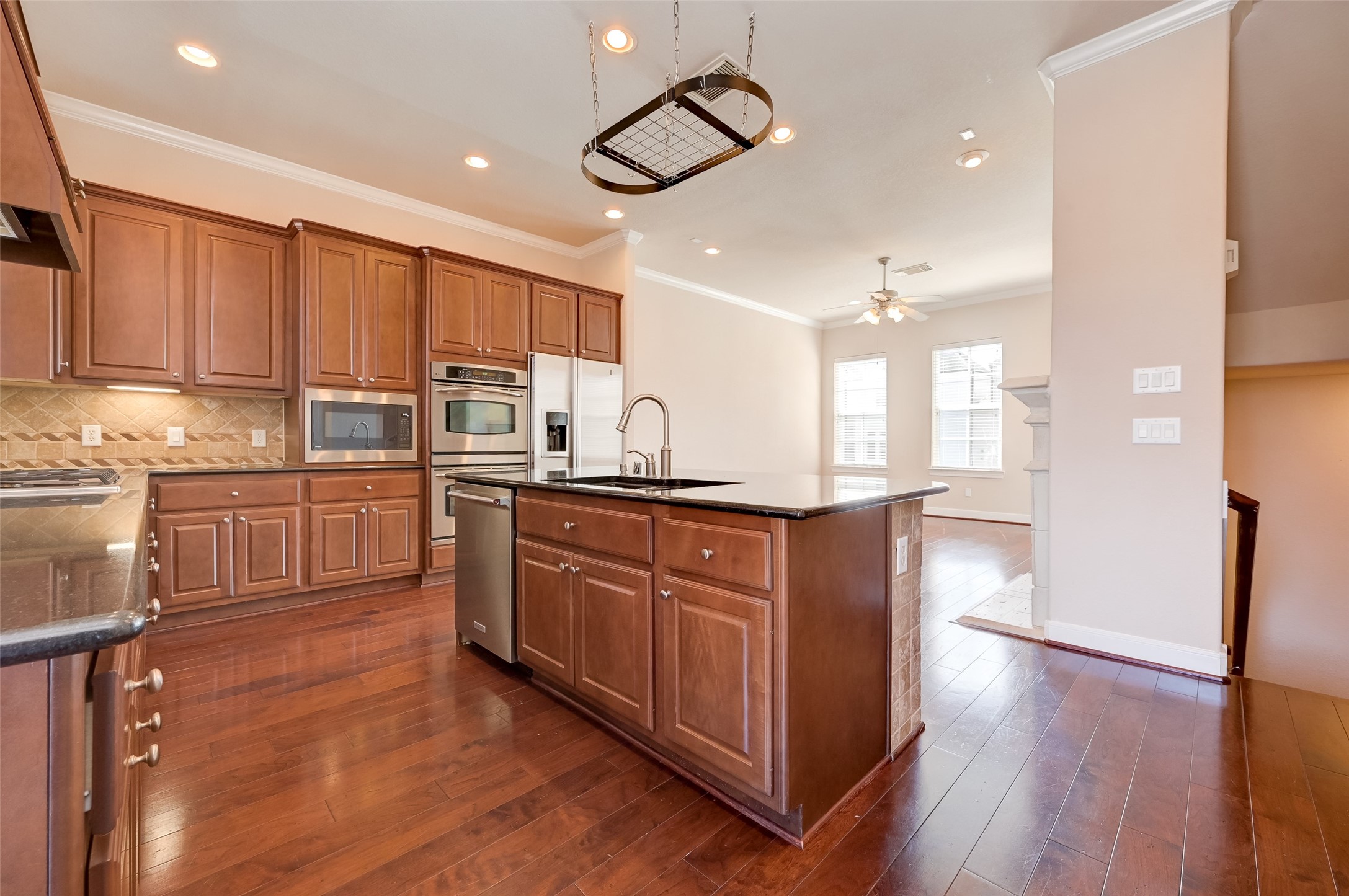 74 Shell Port Square Property Photo 22