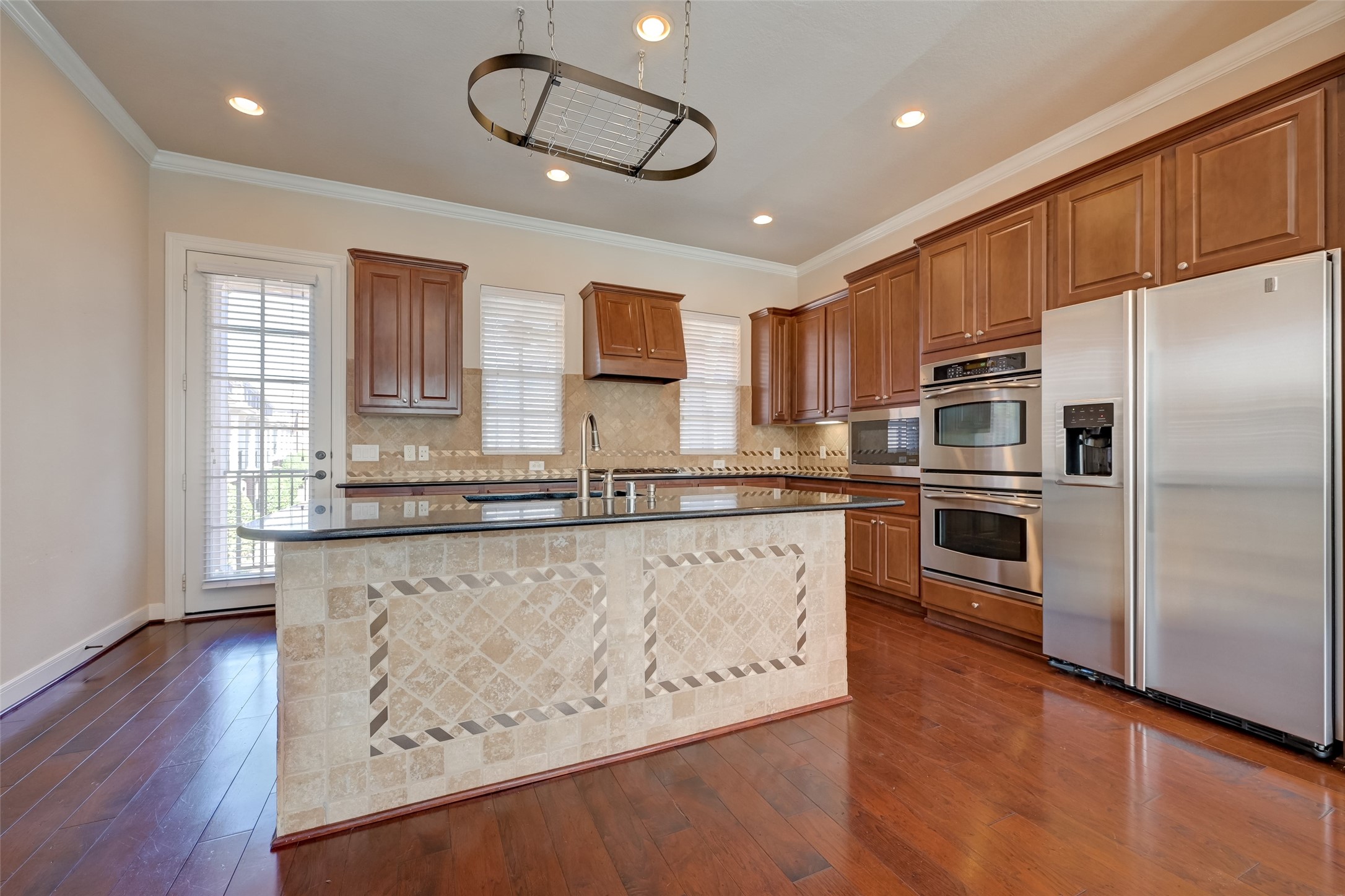 74 Shell Port Square Property Photo 28