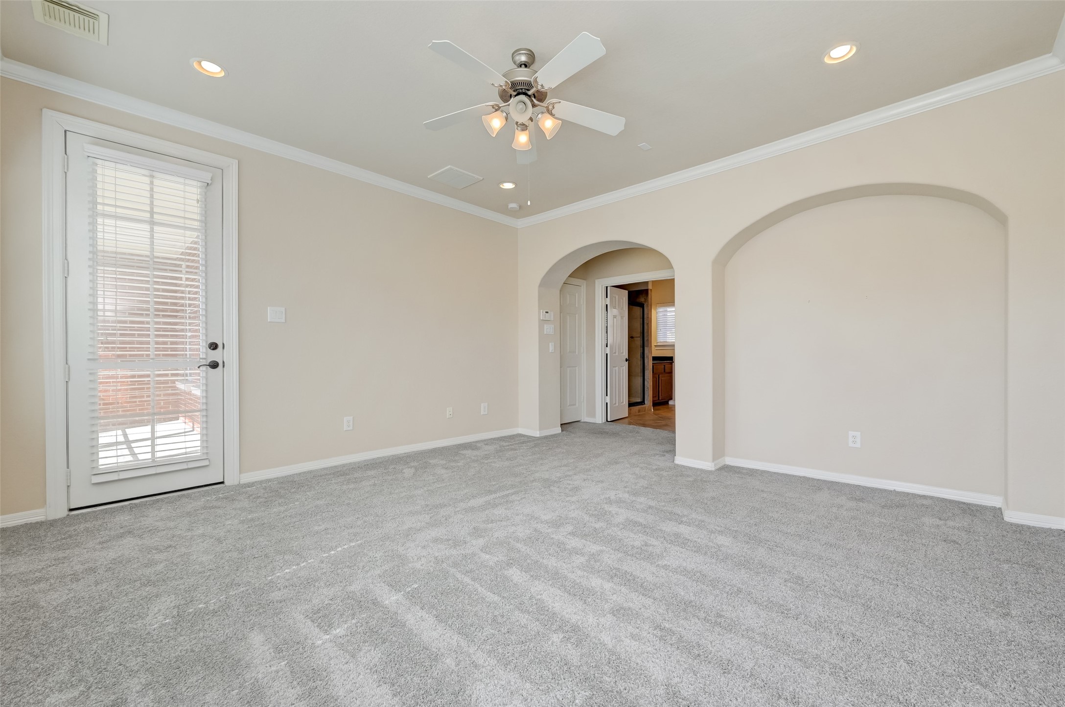74 Shell Port Square Property Photo 40