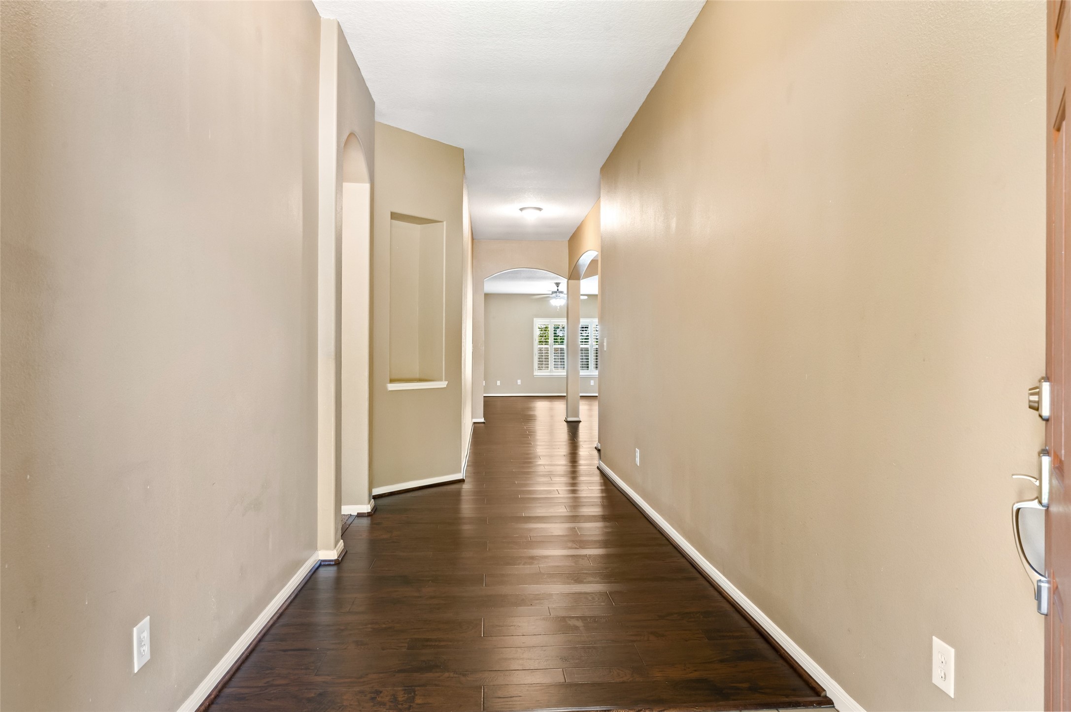 8618 E Highlands Crossing Property Photo 3
