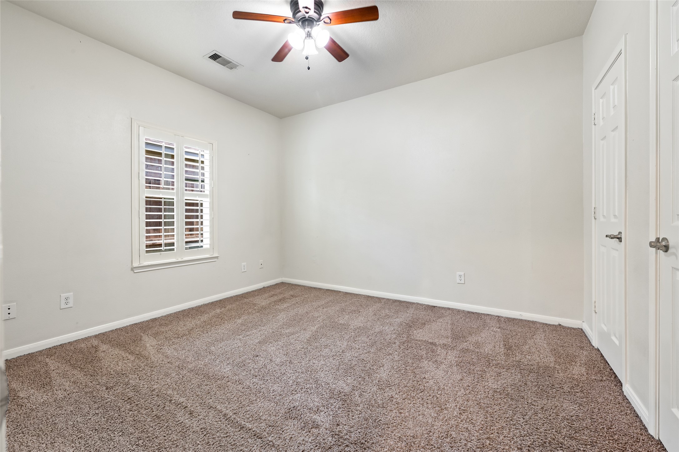 8618 E Highlands Crossing Property Photo 22