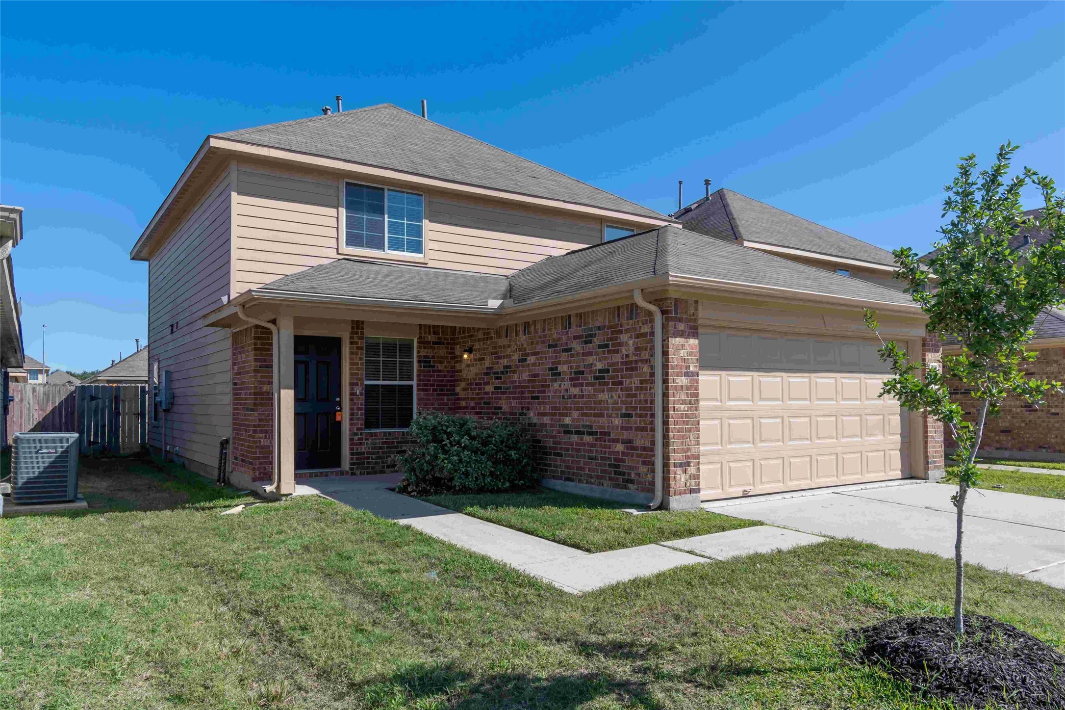 5750 Long Arbor Drive Property Photo 1