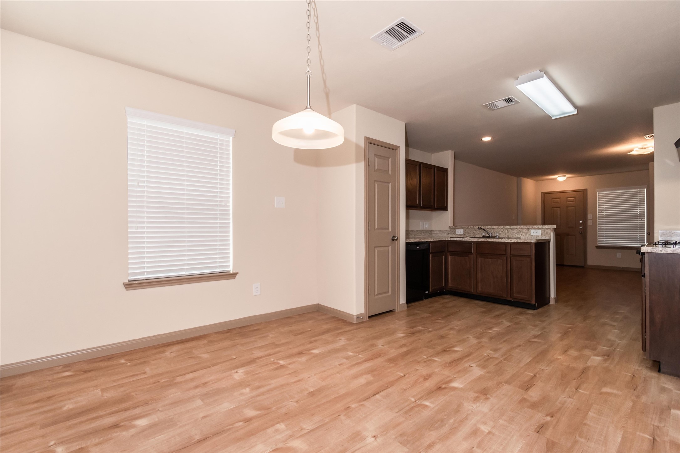 5750 Long Arbor Drive Property Photo 3
