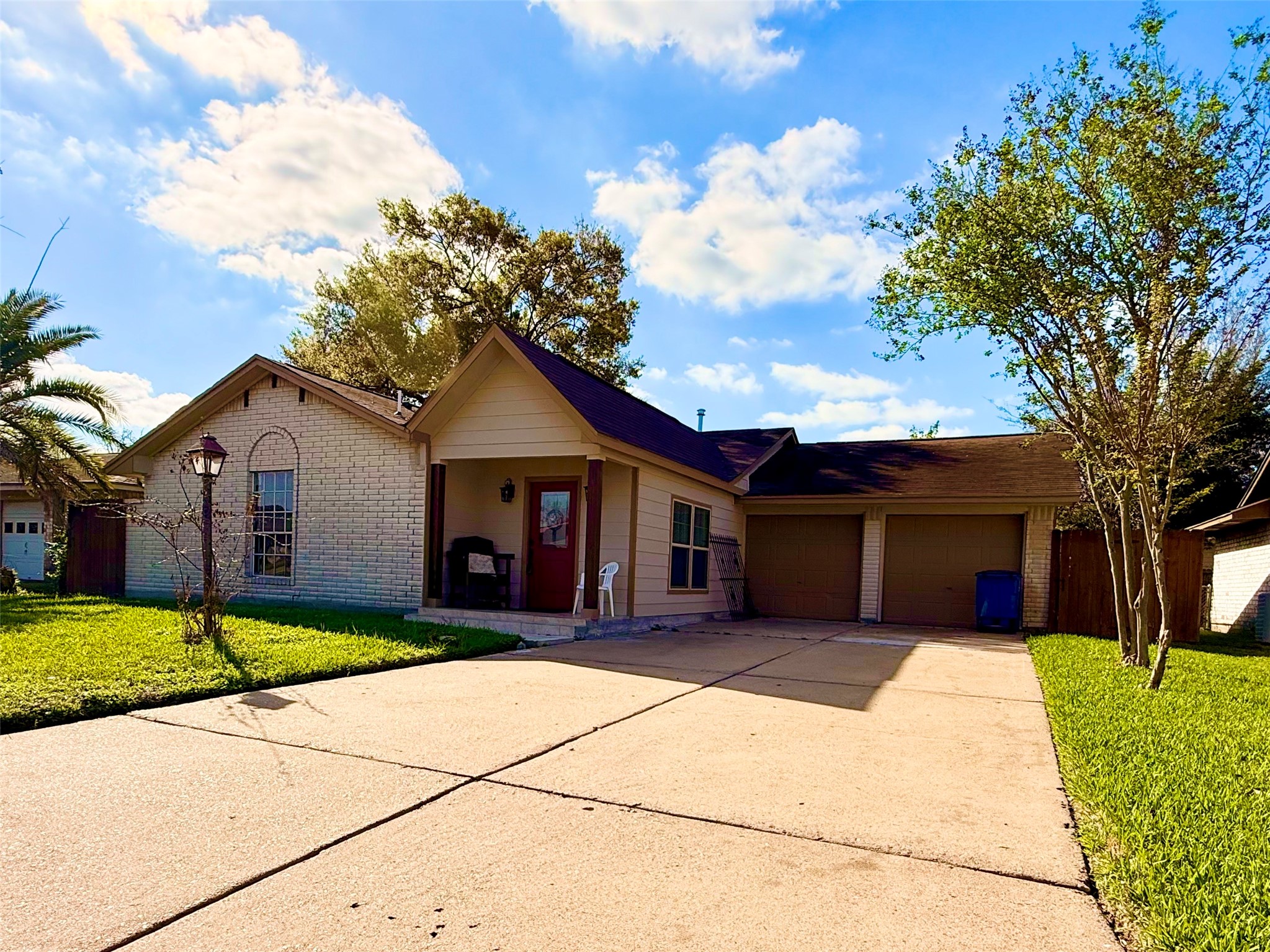 4546 Connorvale Road Property Photo 1