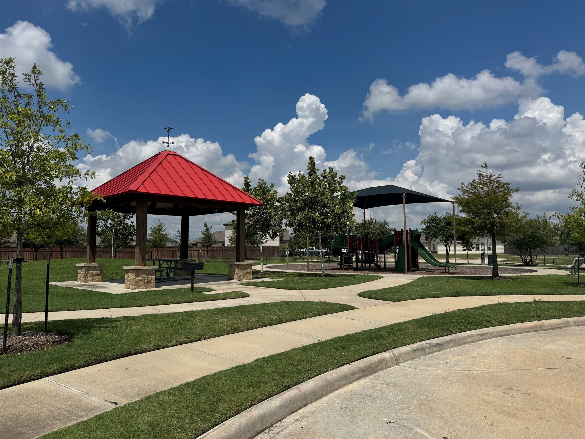 1013 Pitch Pine Court Property Photo 3