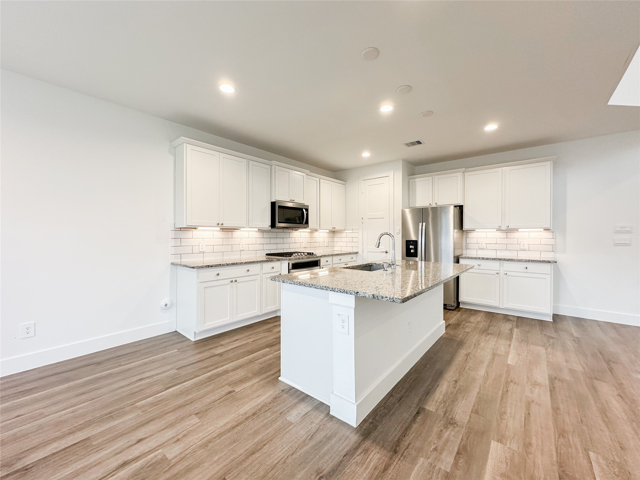 15216 Tattle Creek Lane Property Photo 20