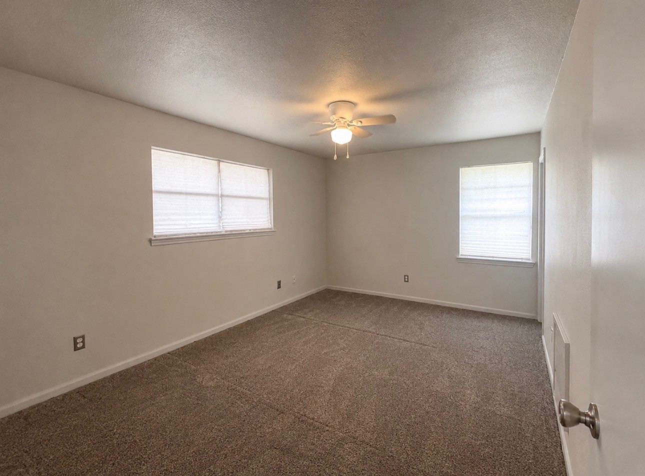 7603 Grape St Property Photo 15