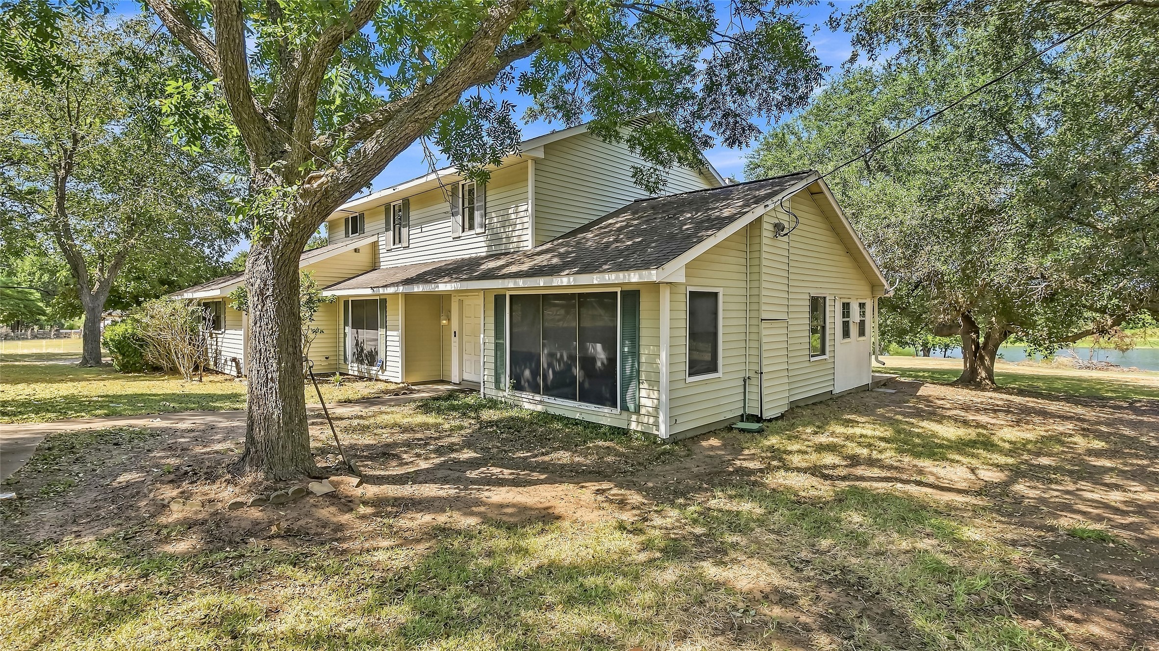 3447 Azalea Street Property Photo 6