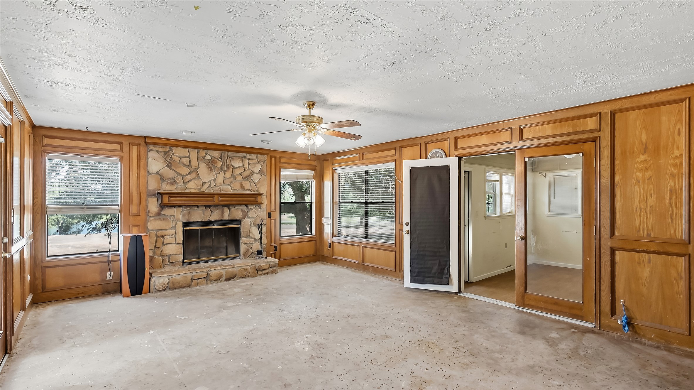 3447 Azalea Street Property Photo 9