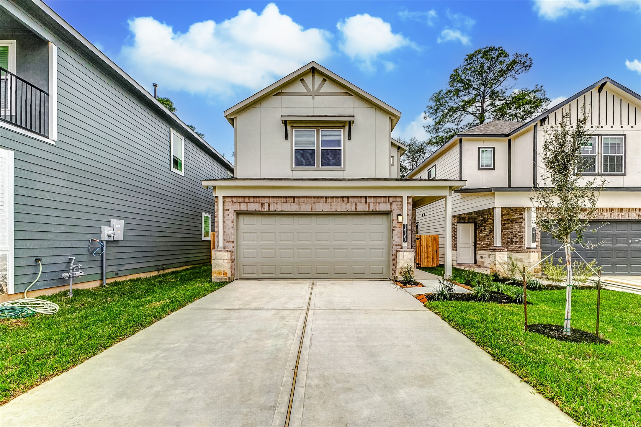 14107 Mellow Pine Court Property Photo 1