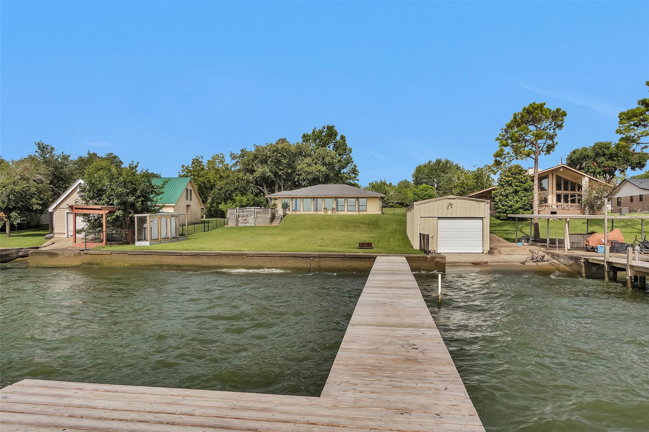 690 High Crest Drive Property Photo 38