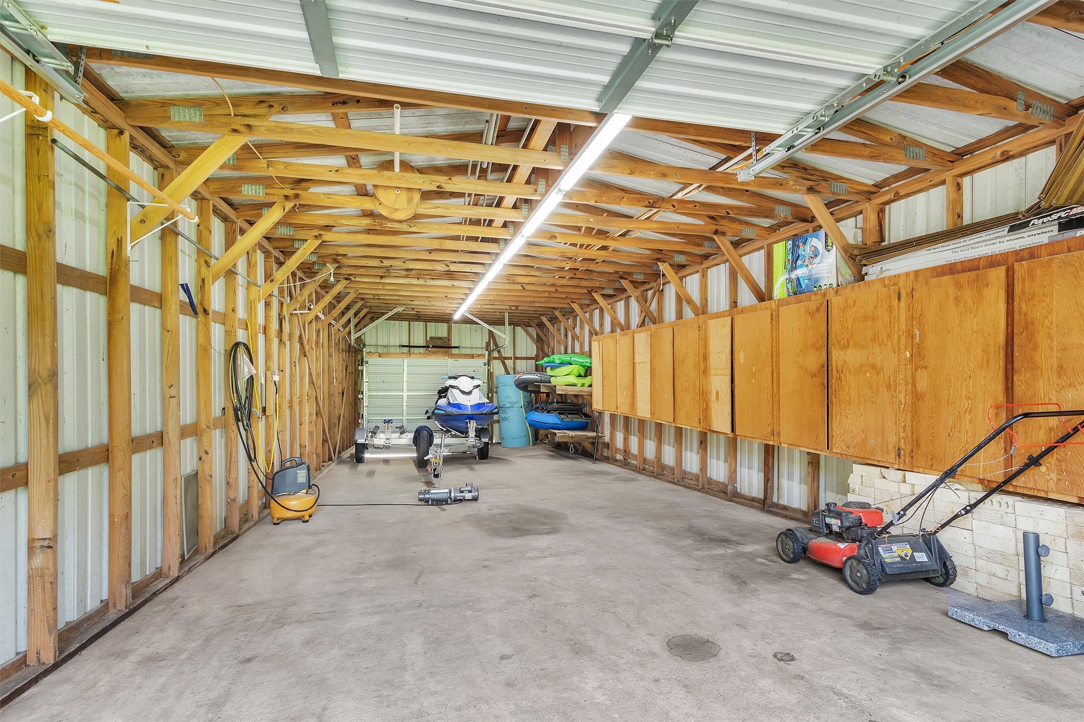 690 High Crest Drive Property Photo 39
