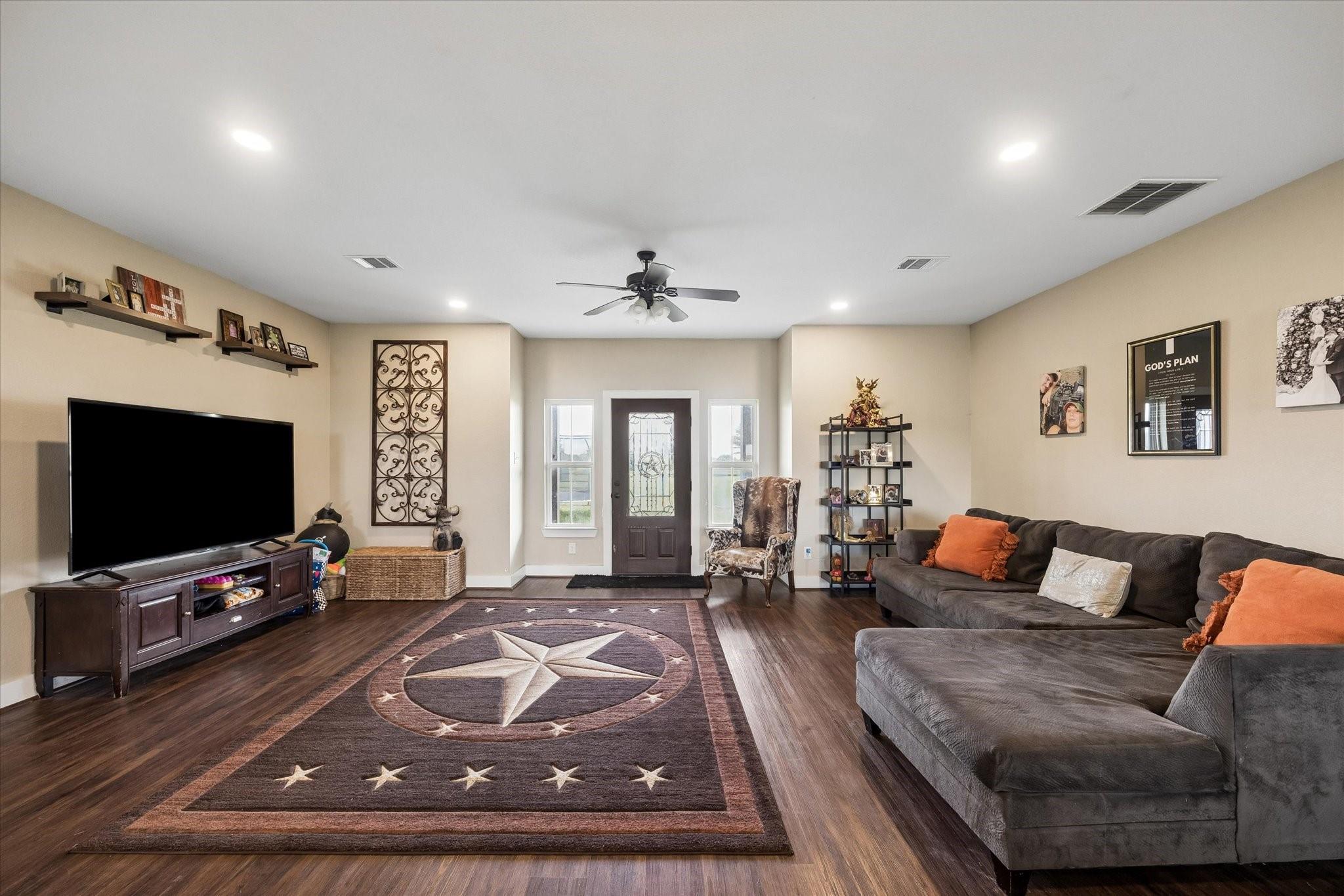 1687 Fm 949 Road, Sealy Tx 77474 Property Photo 4