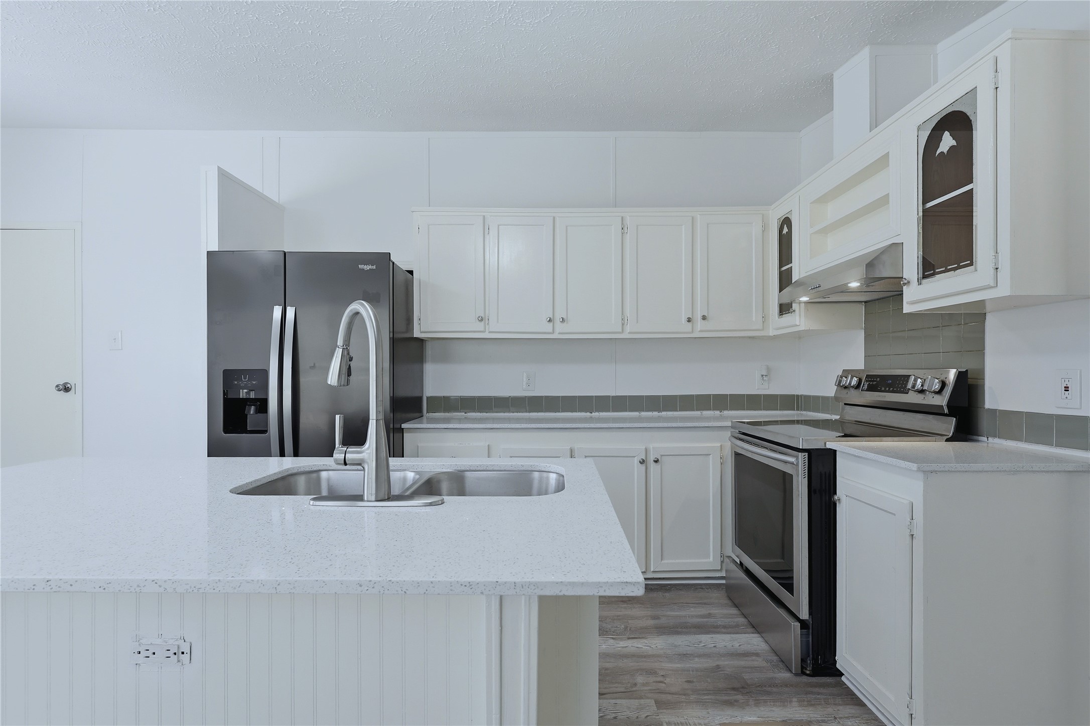 4484 Grand Oaks Drive Property Photo 10