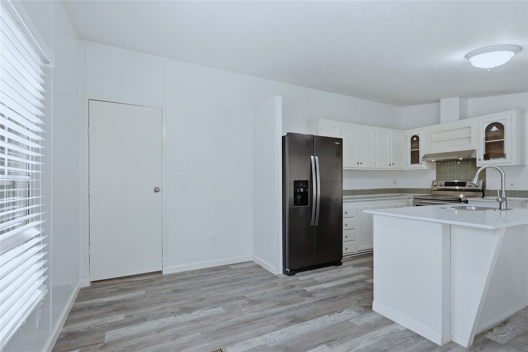4484 Grand Oaks Drive Property Photo 13
