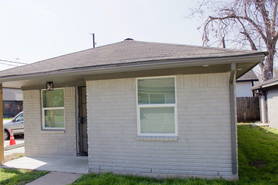 1323 E 32nd 1/2 Street Property Photo 19