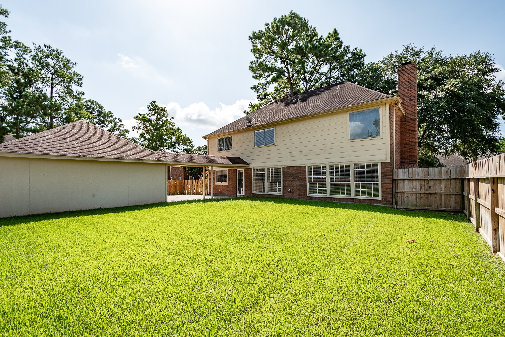 6011 Summer Oaks Drive Property Photo 23