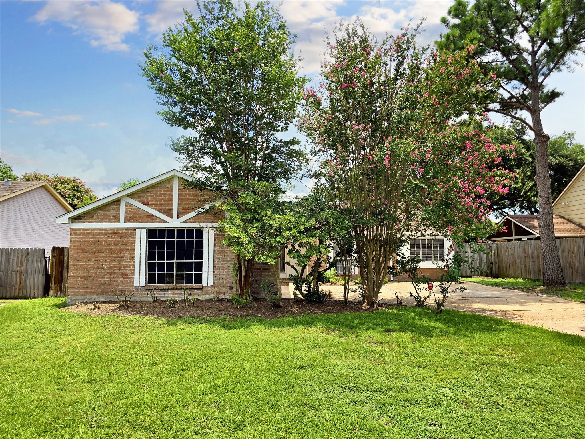 22619 Deville Drive Property Photo 1