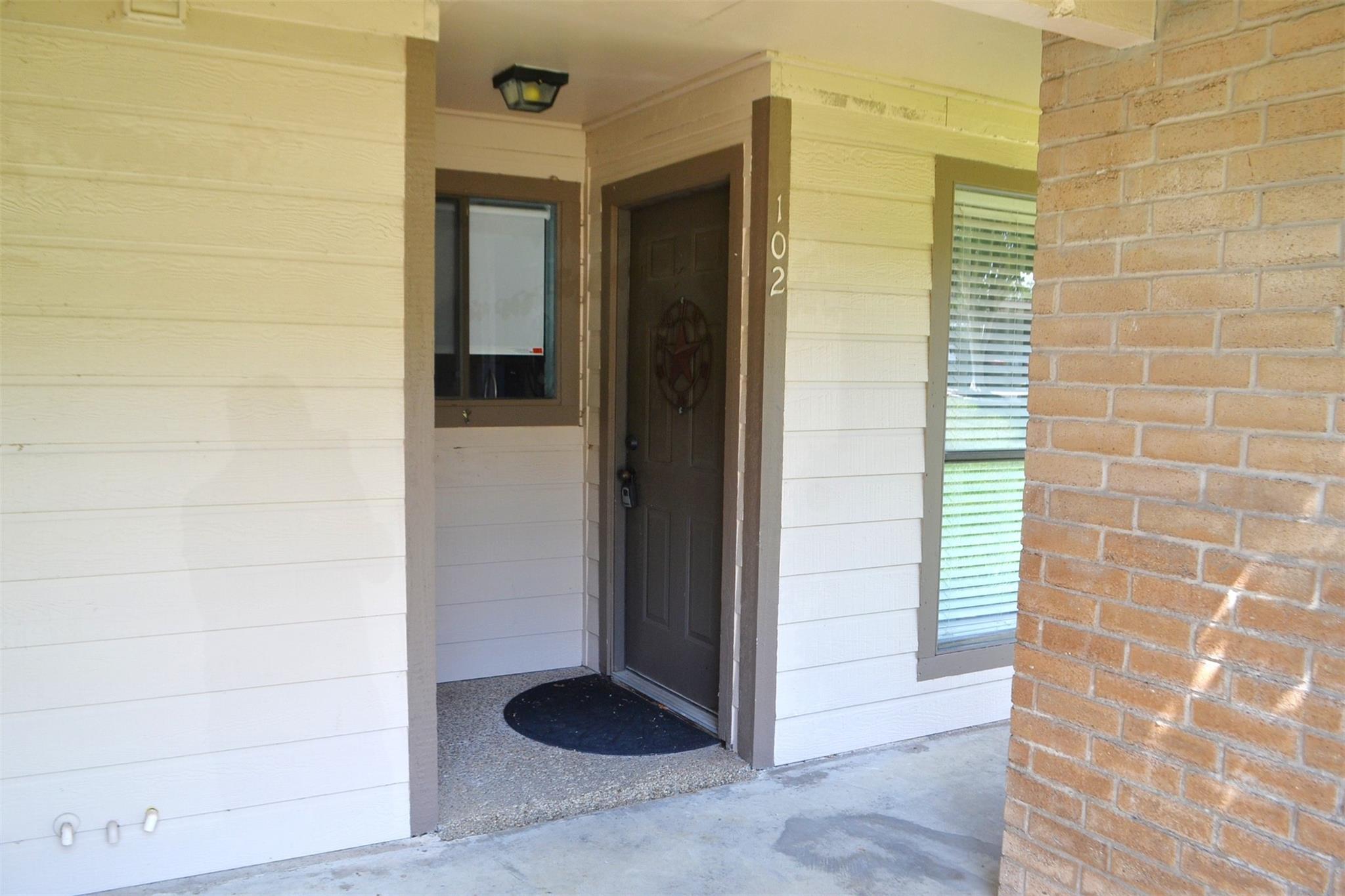 102 Lakeview Terrace D Property Photo 9