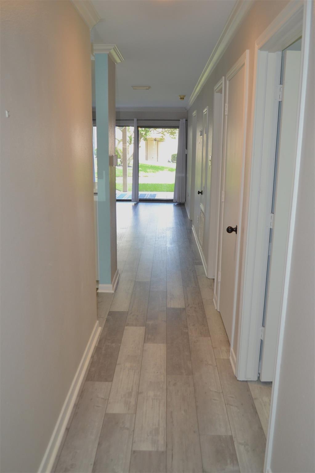 102 Lakeview Terrace D Property Photo 11