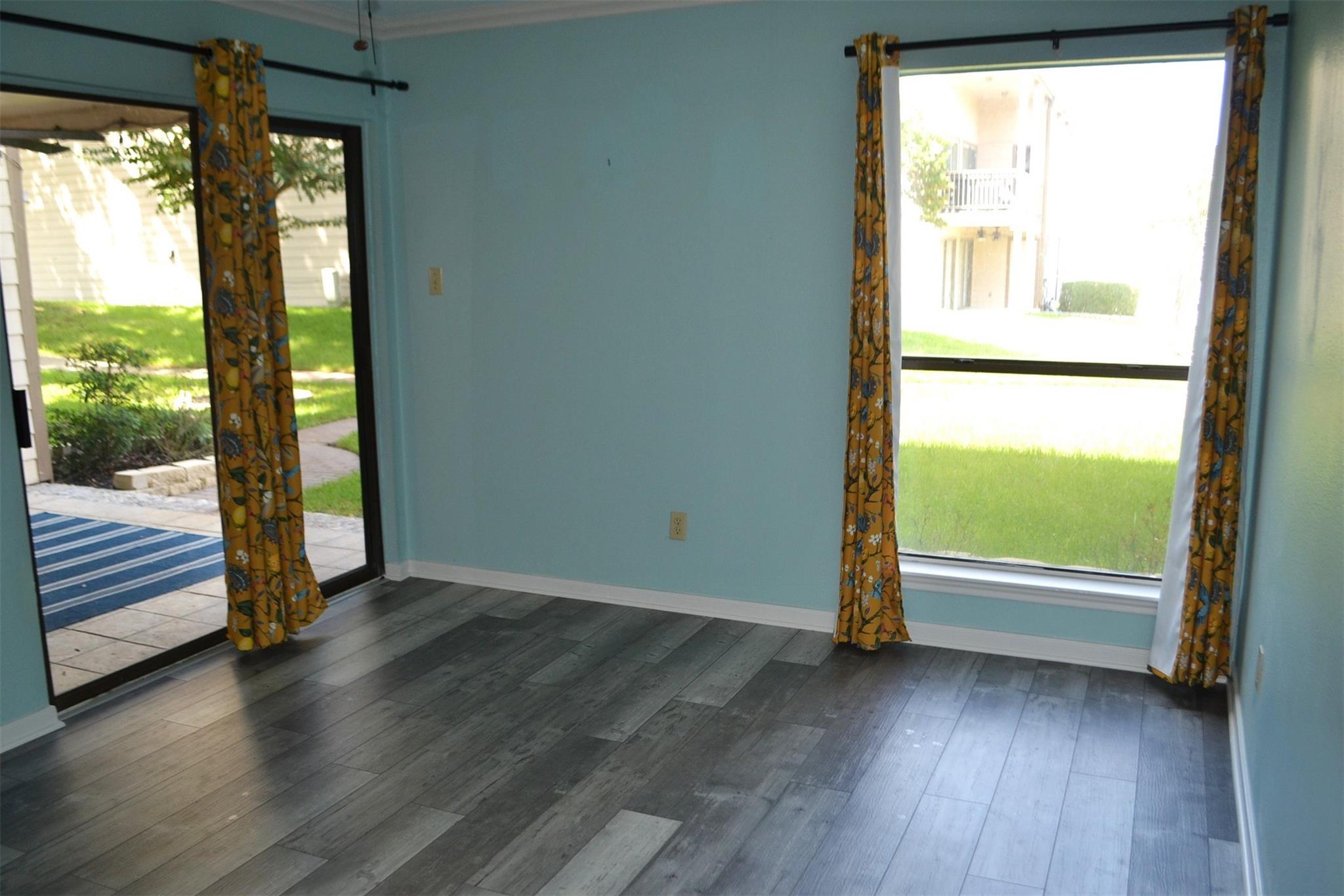 102 Lakeview Terrace D Property Photo 25