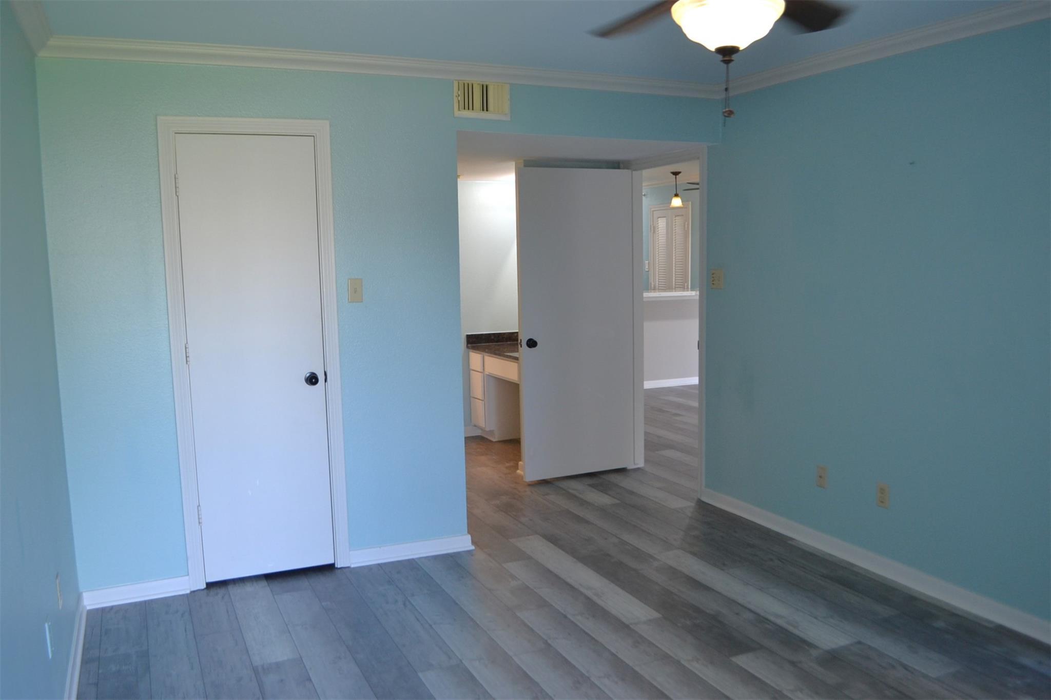 102 Lakeview Terrace D Property Photo 26