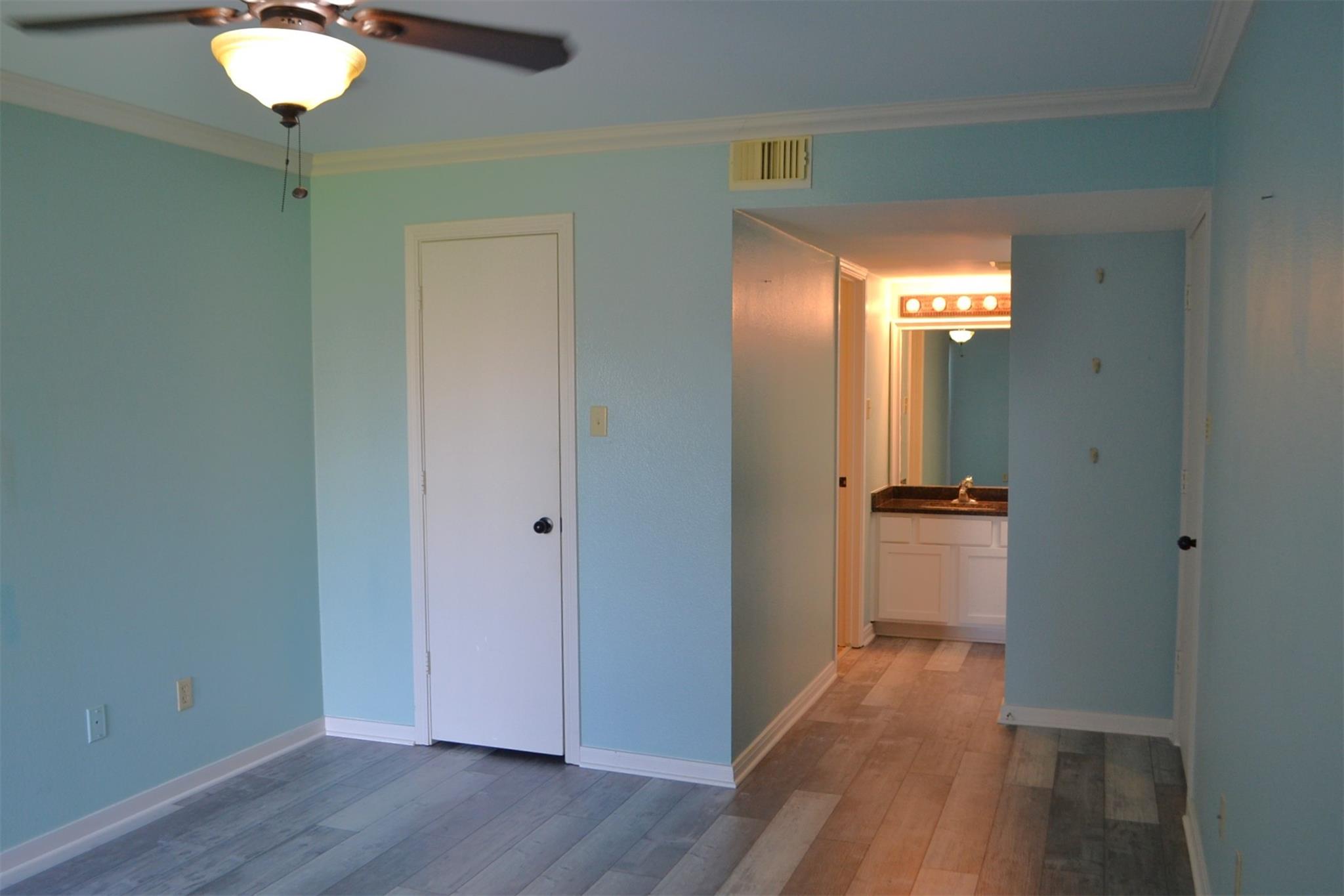 102 Lakeview Terrace D Property Photo 29