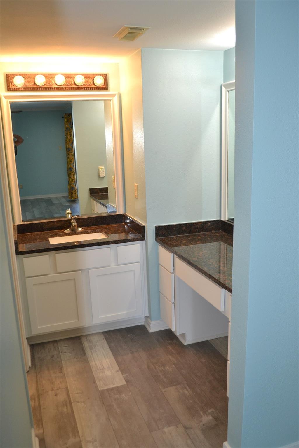 102 Lakeview Terrace D Property Photo 31