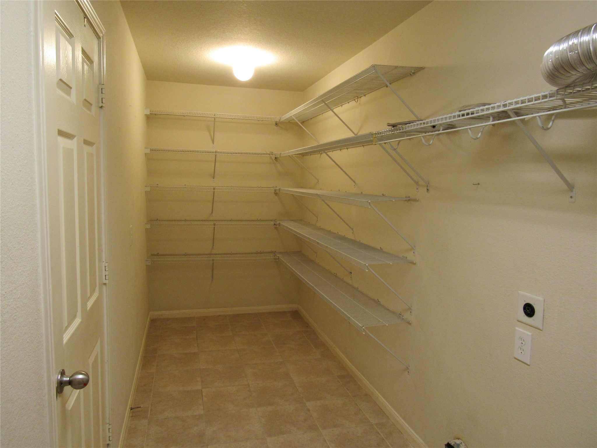 6338 Applewood Forest Drive Property Photo 21