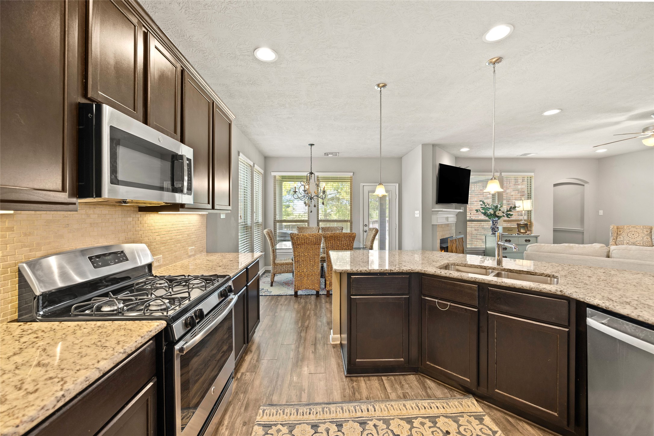 2203 Parker Court Property Photo 10
