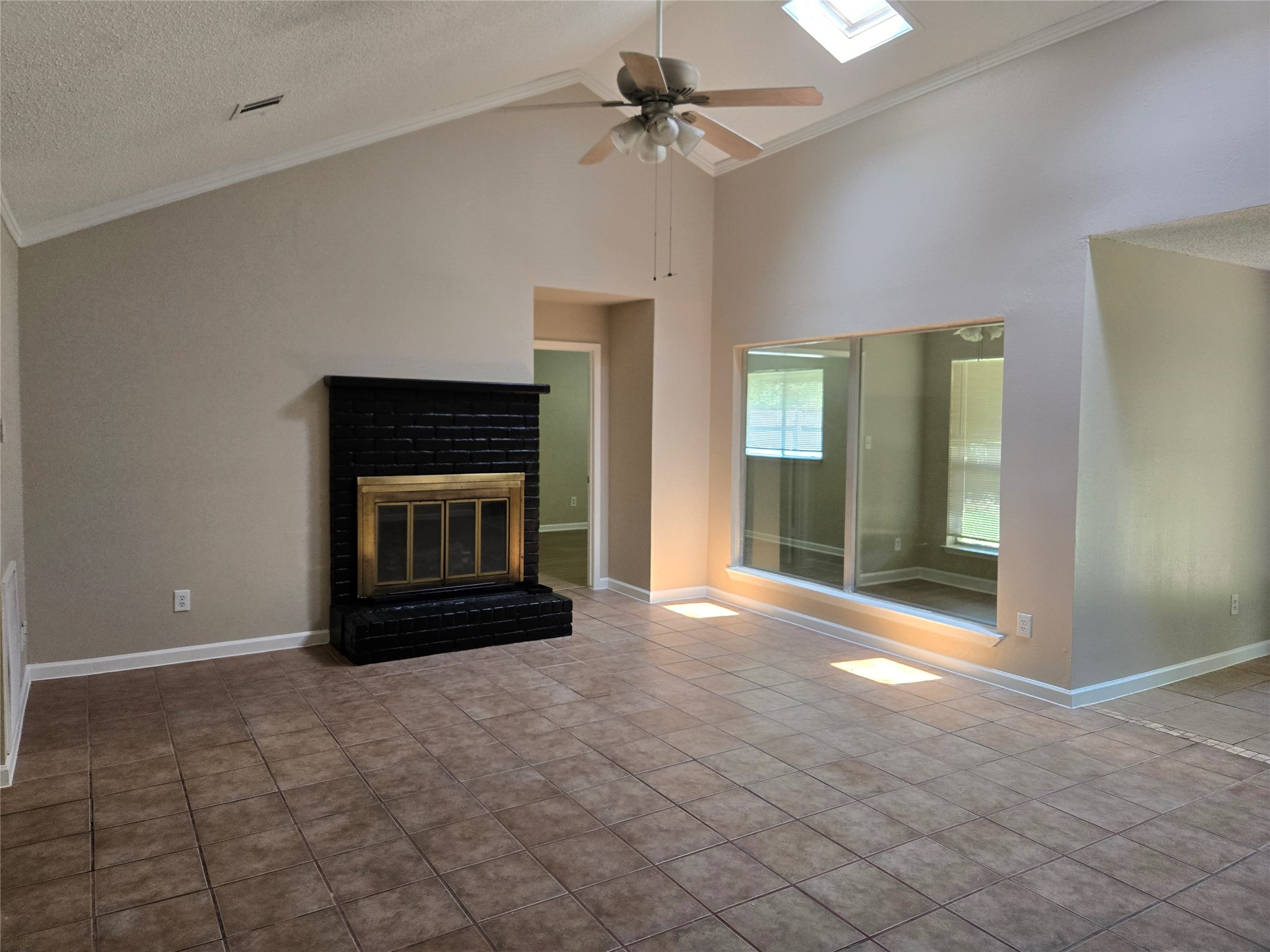 2515 Maple Tree Property Photo 3