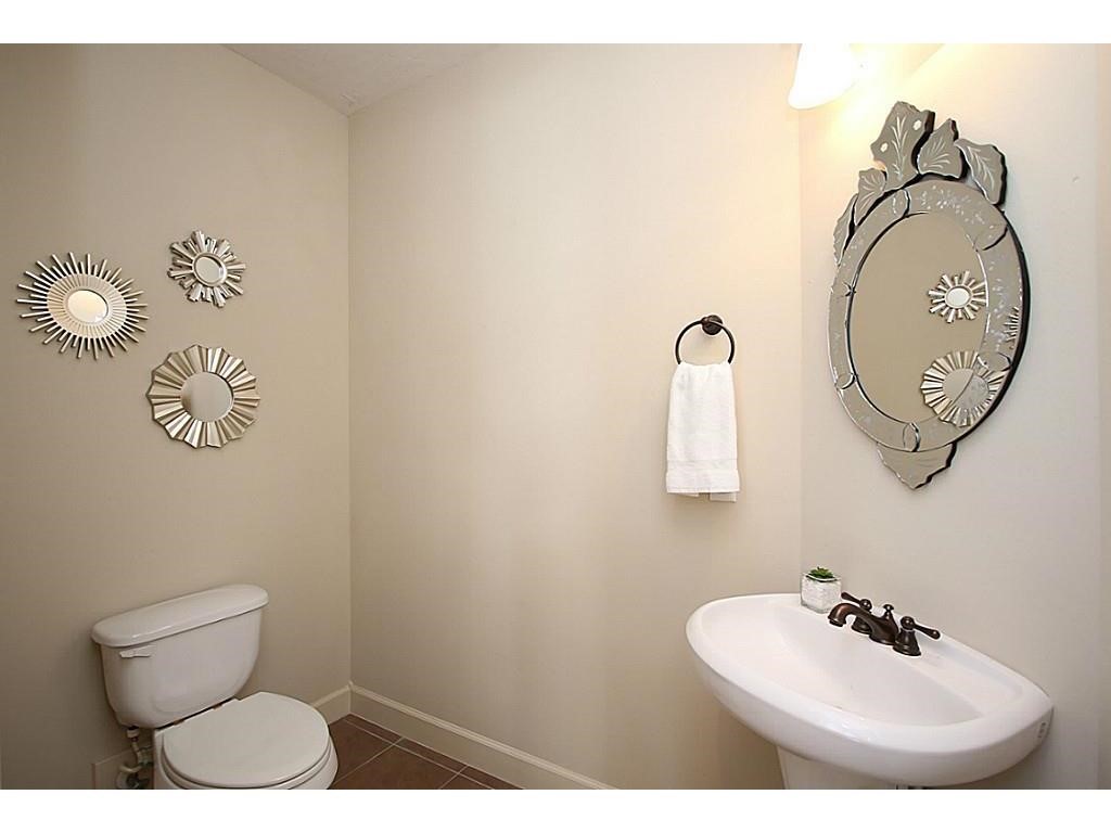 5807 Maxie Street Property Photo 12