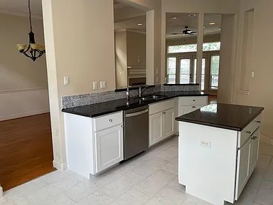 5807 Maxie Street Property Photo 16