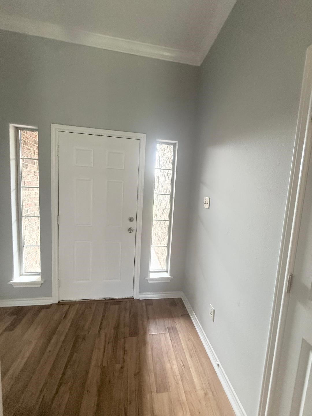 9638 Woodview Drive Property Photo 4