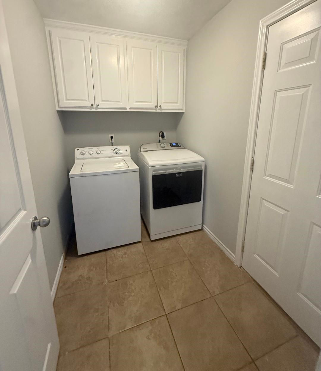 9638 Woodview Drive Property Photo 17