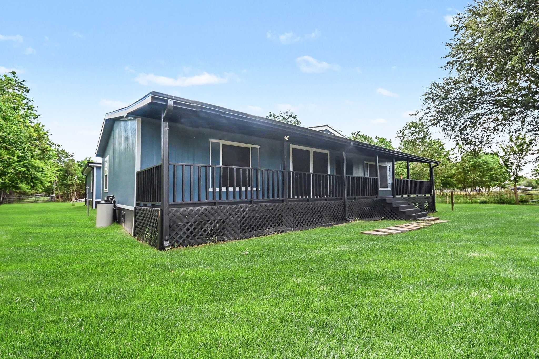 2925 Fm 2917 Property Photo 2