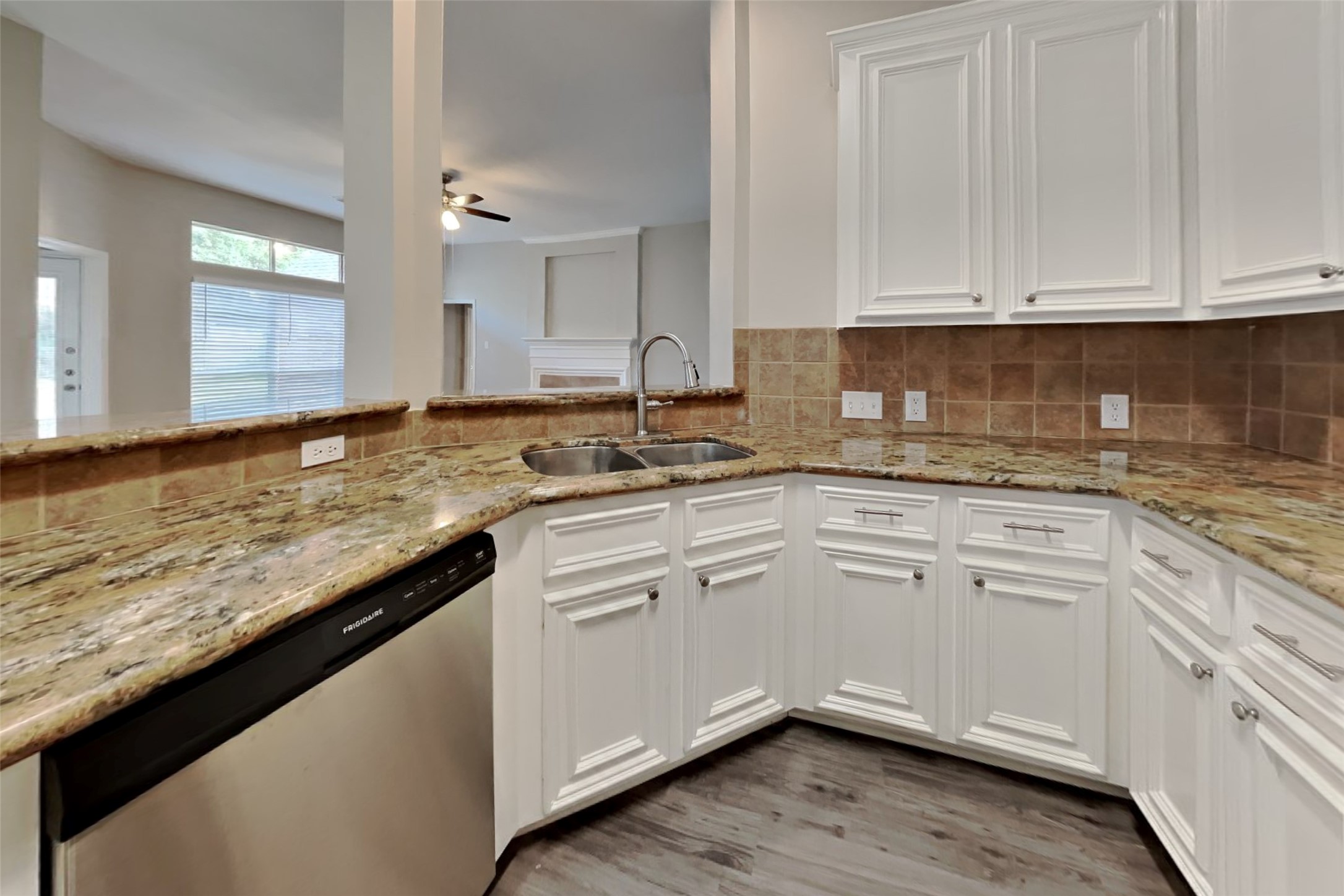 20214 Stone Falls Court Property Photo 4