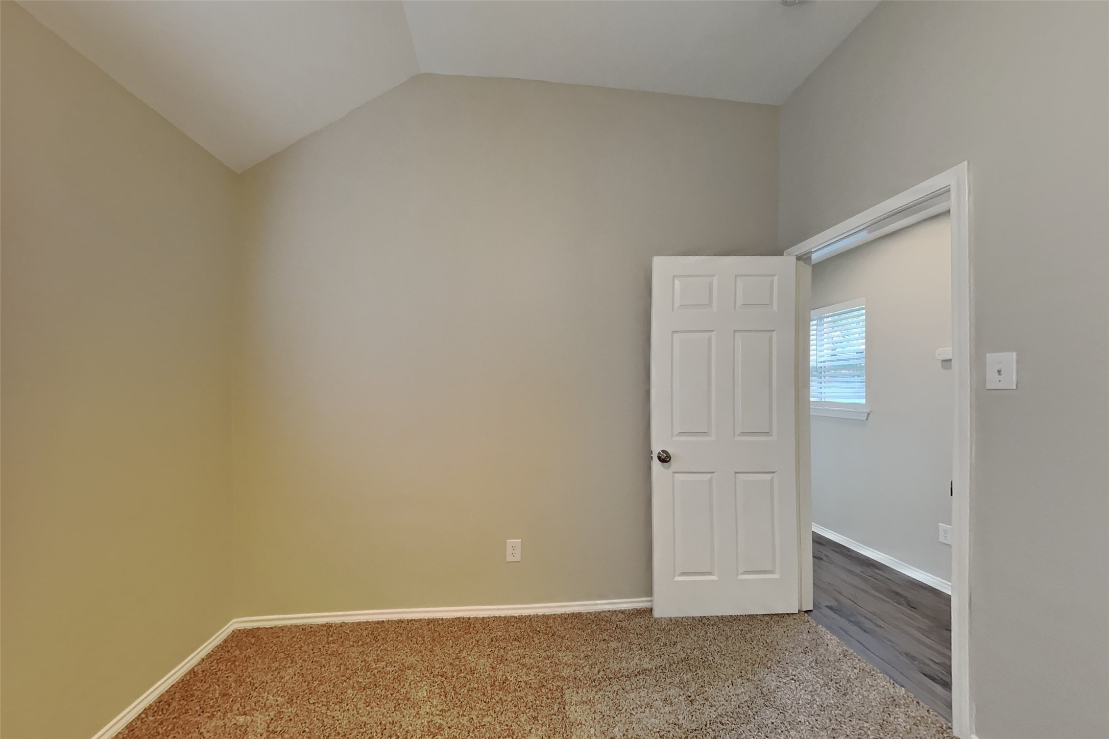 20214 Stone Falls Court Property Photo 11