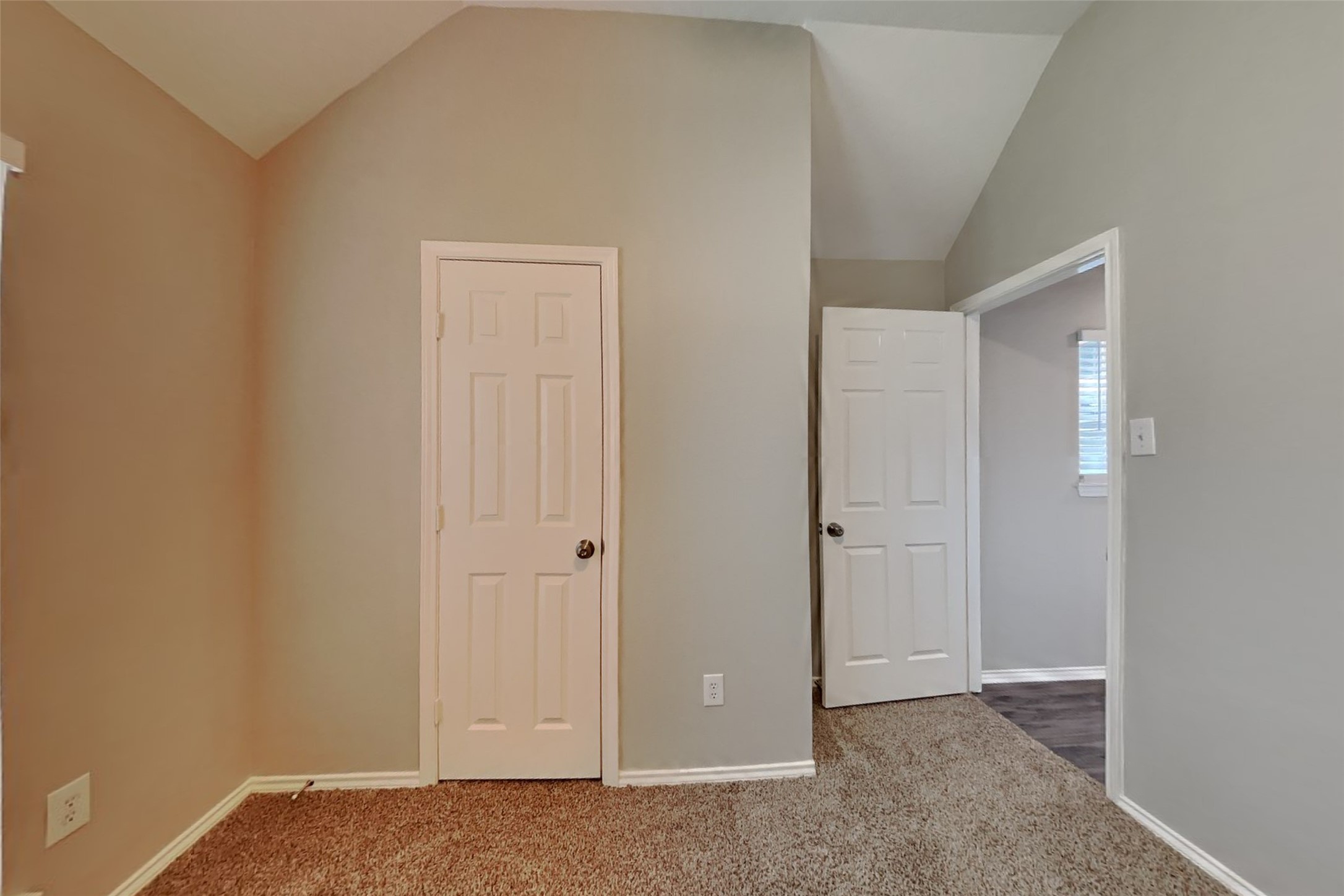 20214 Stone Falls Court Property Photo 14