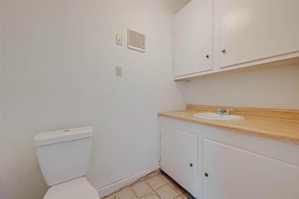 444 Southern Oaks Drive Property Photo 15