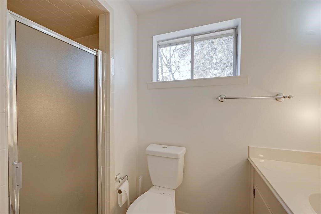 444 Southern Oaks Drive Property Photo 17
