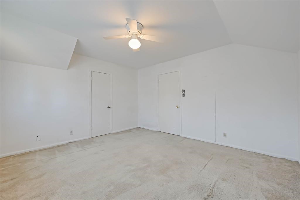 444 Southern Oaks Drive Property Photo 21